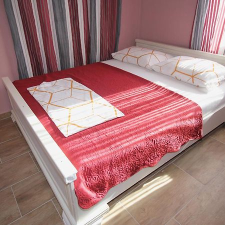 Studio Apartman Maro Сень Екстер'єр фото