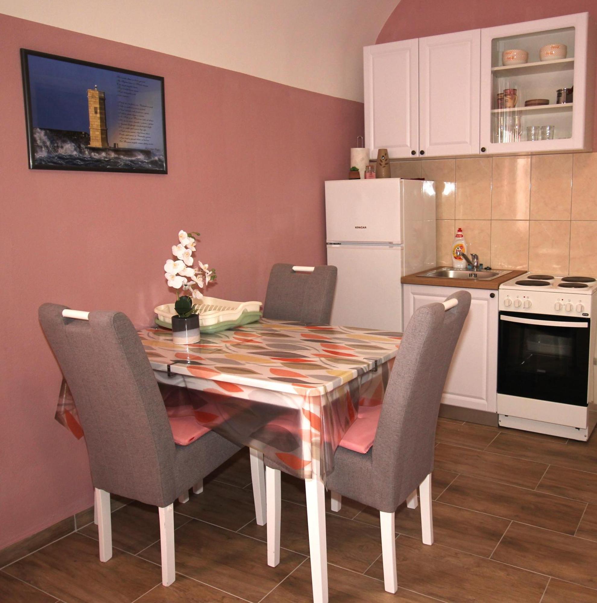 Studio Apartman Maro Сень Екстер'єр фото